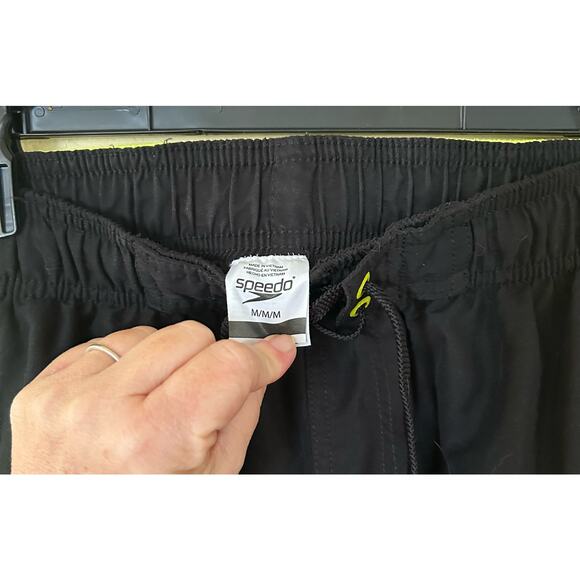 Mens black/yellow speedo swimming trunks size medium - Picture 2 of 3